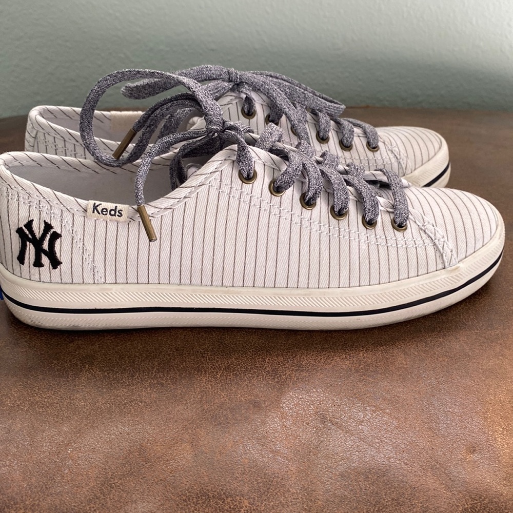 Keds NY Yankees shoes.
